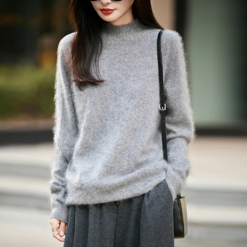 Embroidery - 100% Wool Women's Fluffy High Neck
